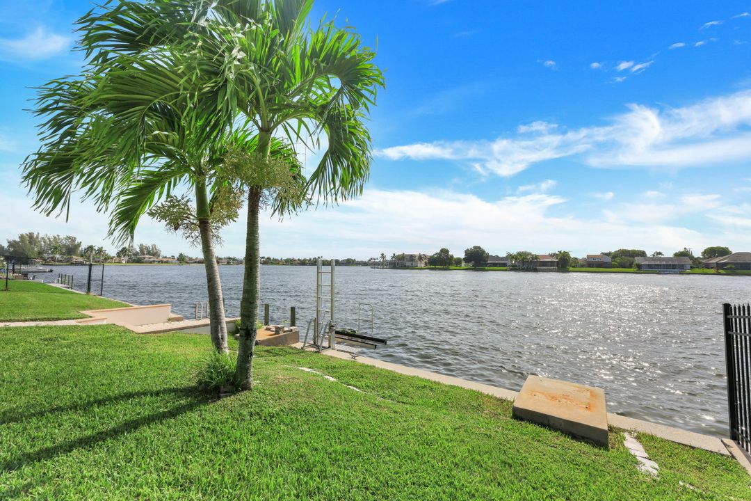 1127 SW 6th Ave, Cape Coral, FL 33991