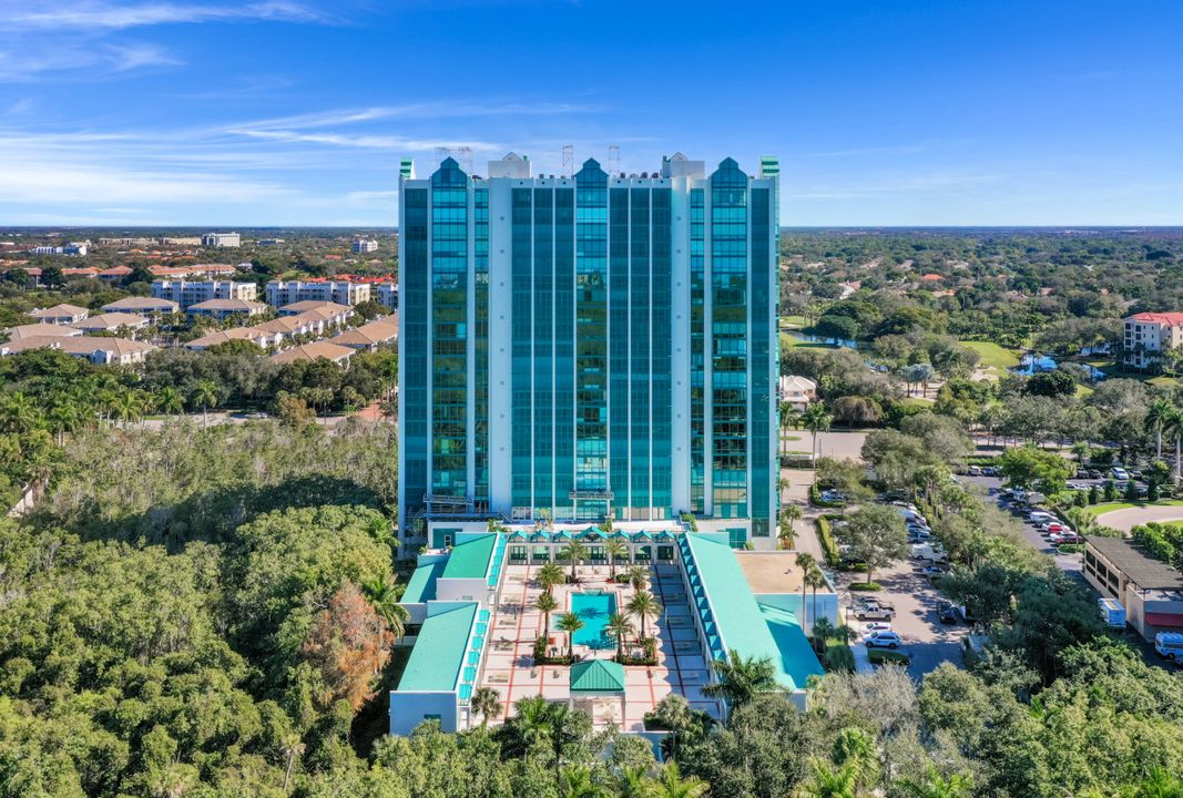 7515 Pelican Bay Blvd #21C, Naples, FL 34108
