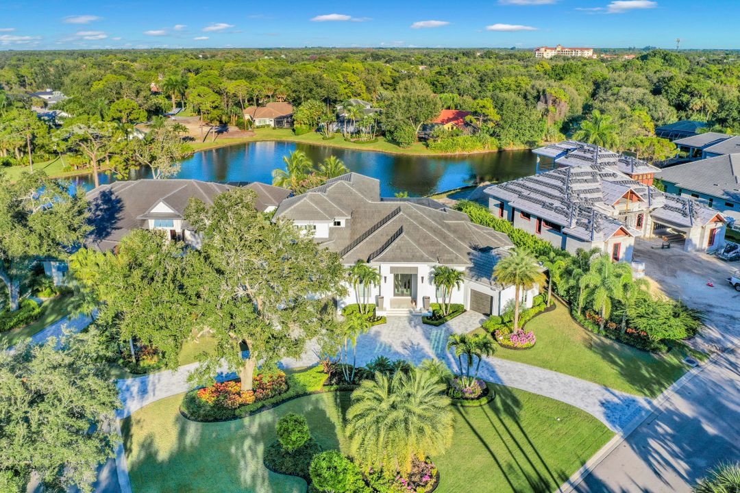 3862 Woodlake Dr, Bonita Springs, FL 34134