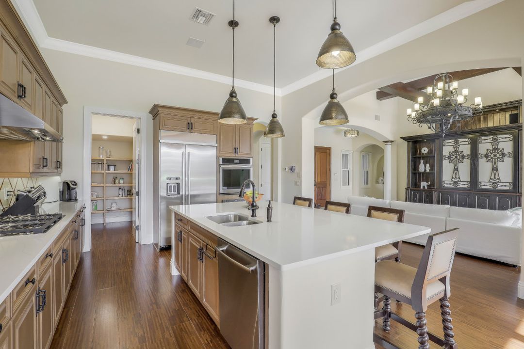 16671 Pistoia Way, Naples, FL 34110