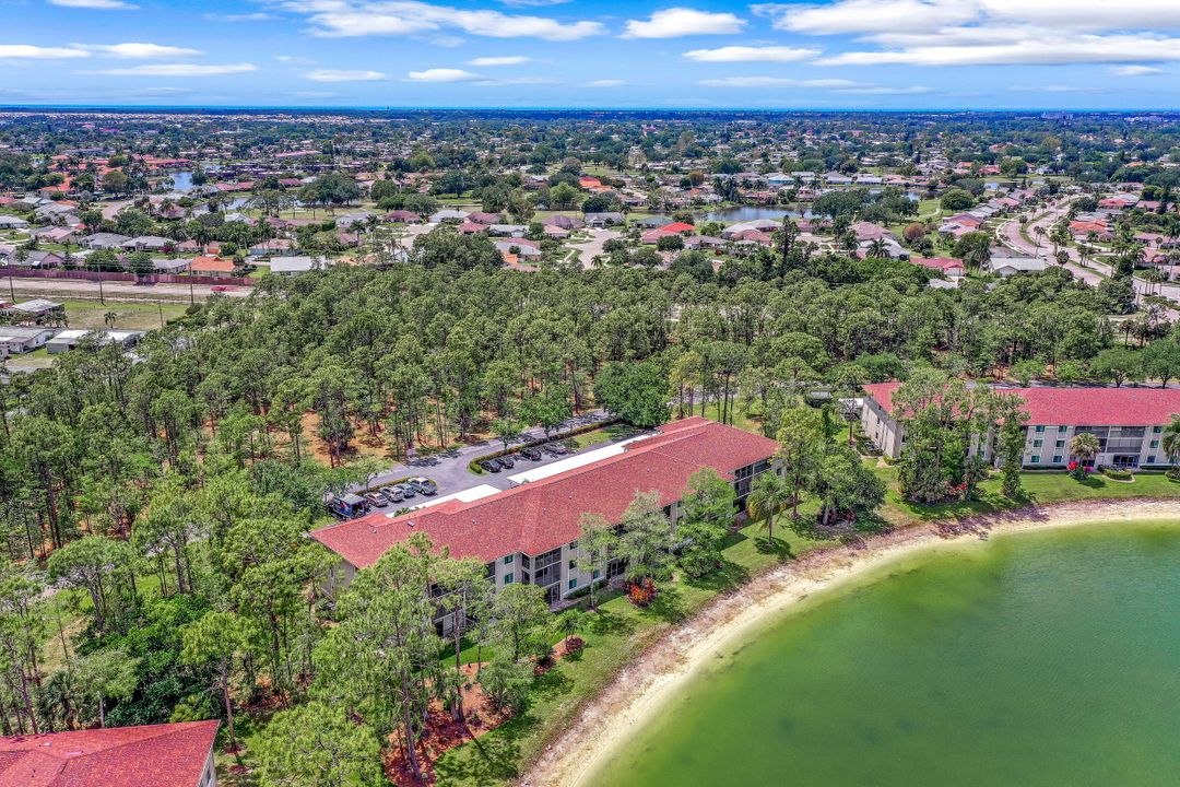 5716 Deauville Cir, Naples, FL 34112