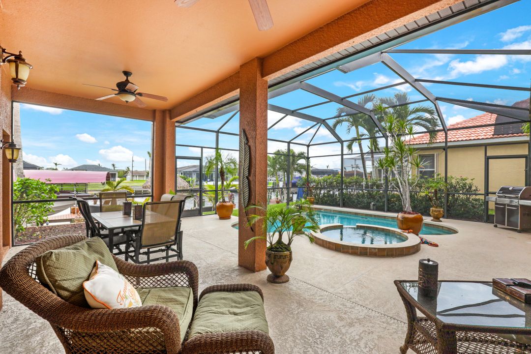 2234 SE 20th Pl, Cape Coral, FL 33990