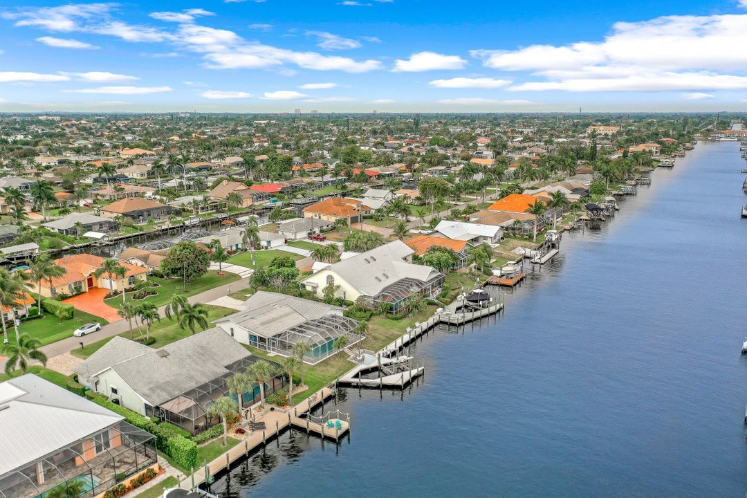 1923 SE 36th Terrace, Cape Coral, FL 33904