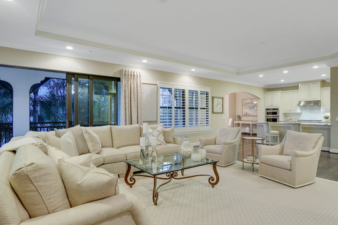 16440 Carrara Way #102, Naples, FL 34110