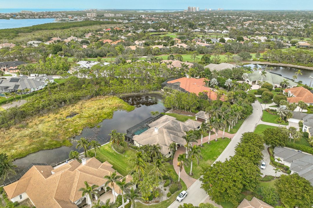 313 Chancery Cir, Naples, FL 34110