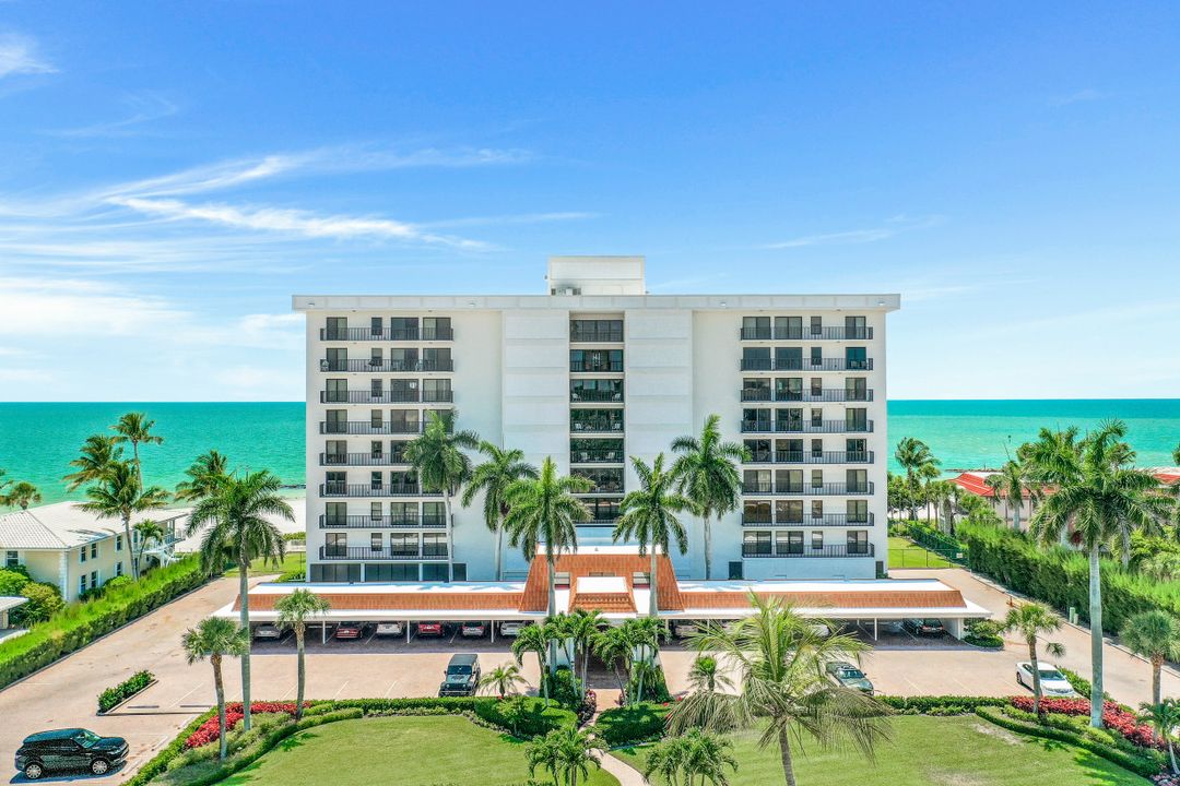 2171 Gulf Shore Blvd N #702, Naples, FL 34102