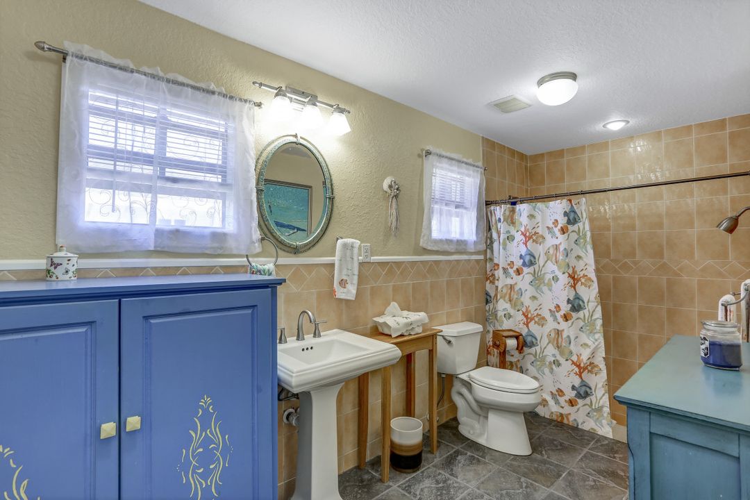 1708 Savona Pkwy, Cape Coral, FL 33904