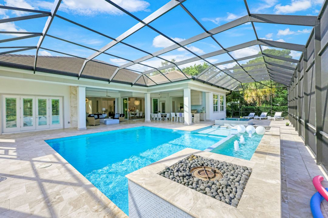 603 West St, Naples, FL 34108