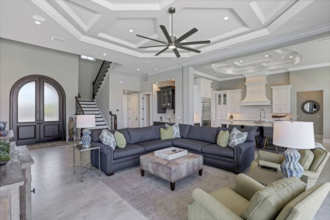 961 Snowberry Ct, Marco Island, FL 34145