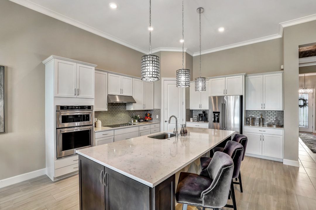 19311 Elston Wy, Estero, FL 33928