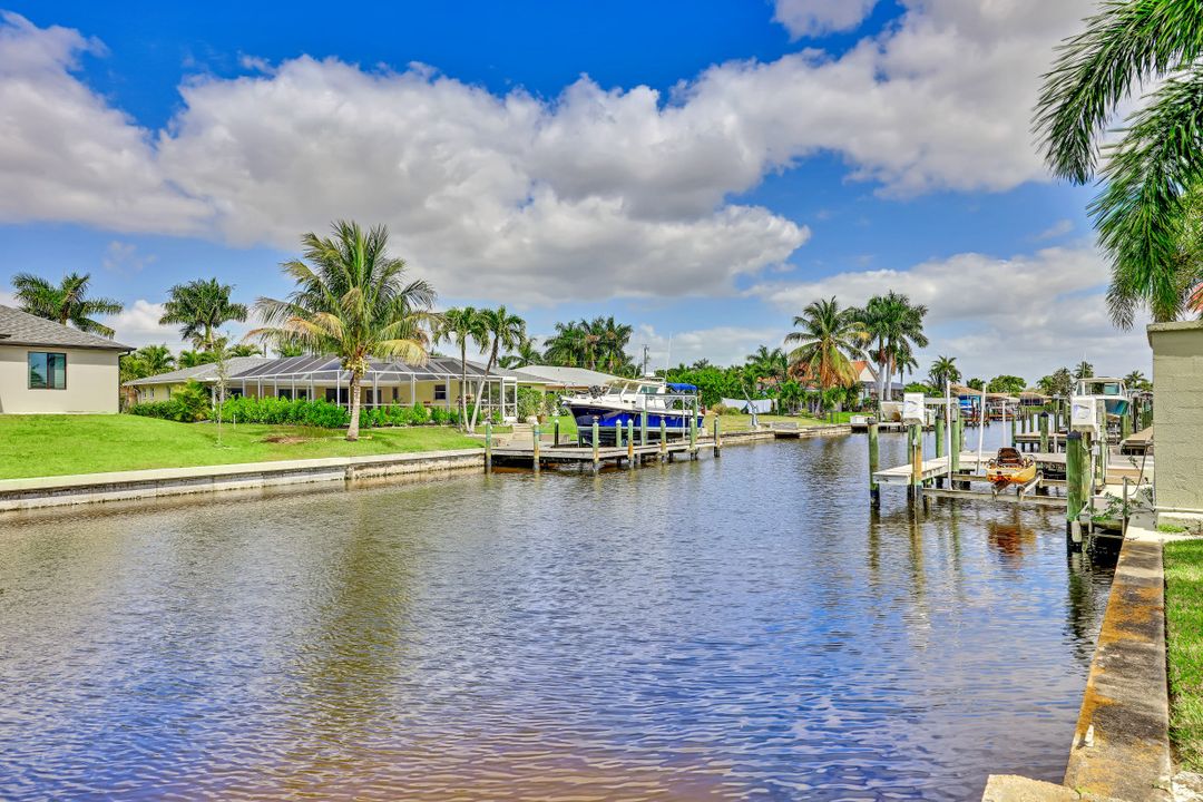 135 SW 50th St, Cape Coral, FL 33914