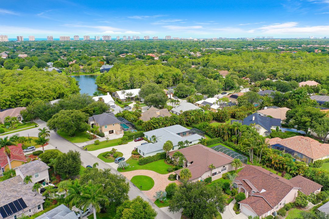 1905 Fairfax Cir, Naples, FL 34109