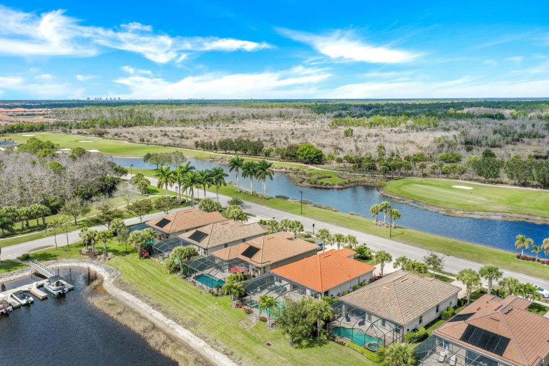 9463 Quarry Dr, Naples, FL 34120