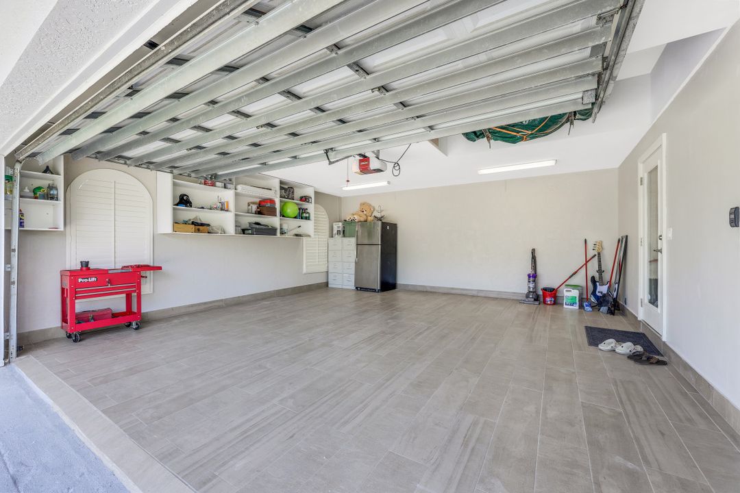 720 17th St NW, Naples, FL 34120