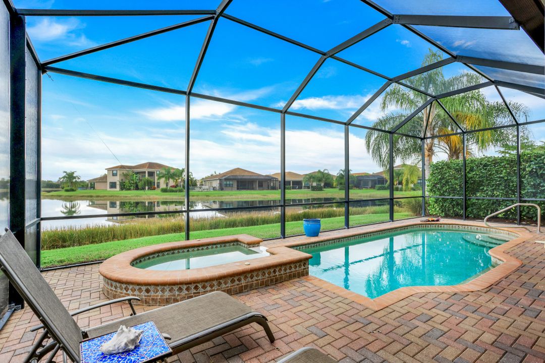 11516 Stonecreek Cir, Fort Myers, FL 33913