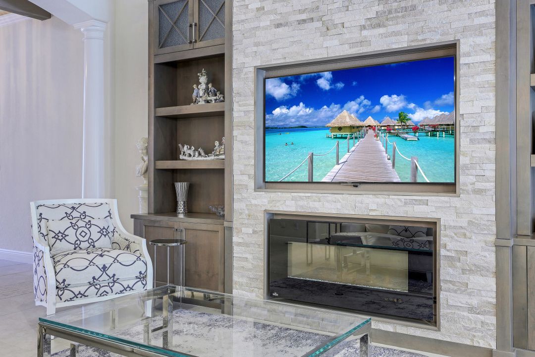 10102 Palazzo Dr, Naples, FL 34119