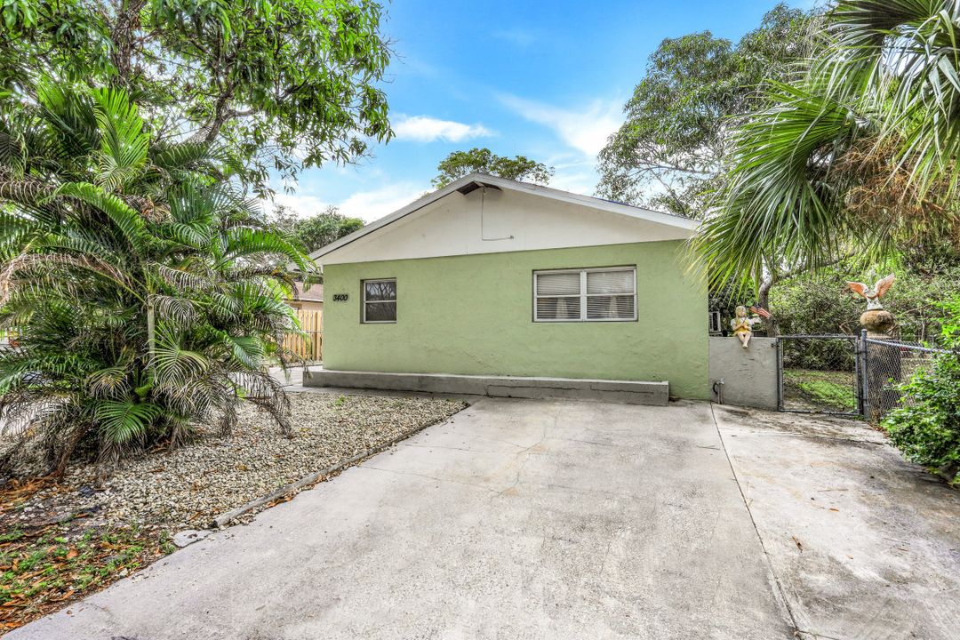 3400 Canal St, Naples, FL 34112