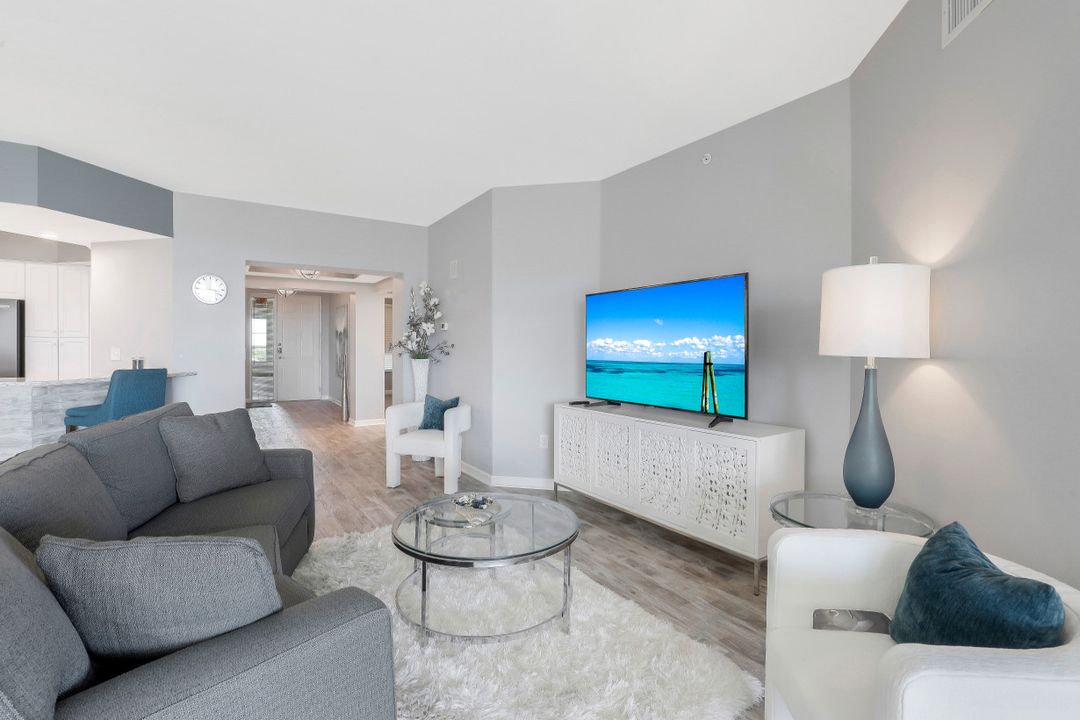 315 Dunes Blvd #604, Naples, FL 34110