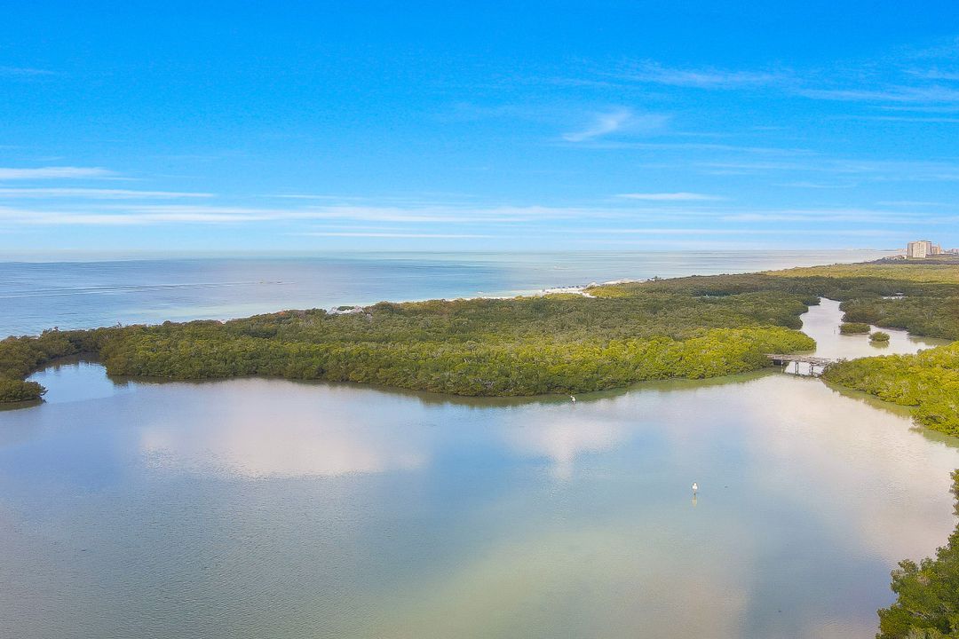 5555 Heron Point Dr #402, Naples, FL 34108