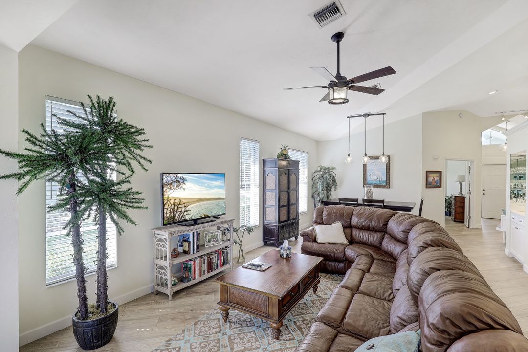 1196 Imperial Golf Course Blvd, Naples, FL 34110