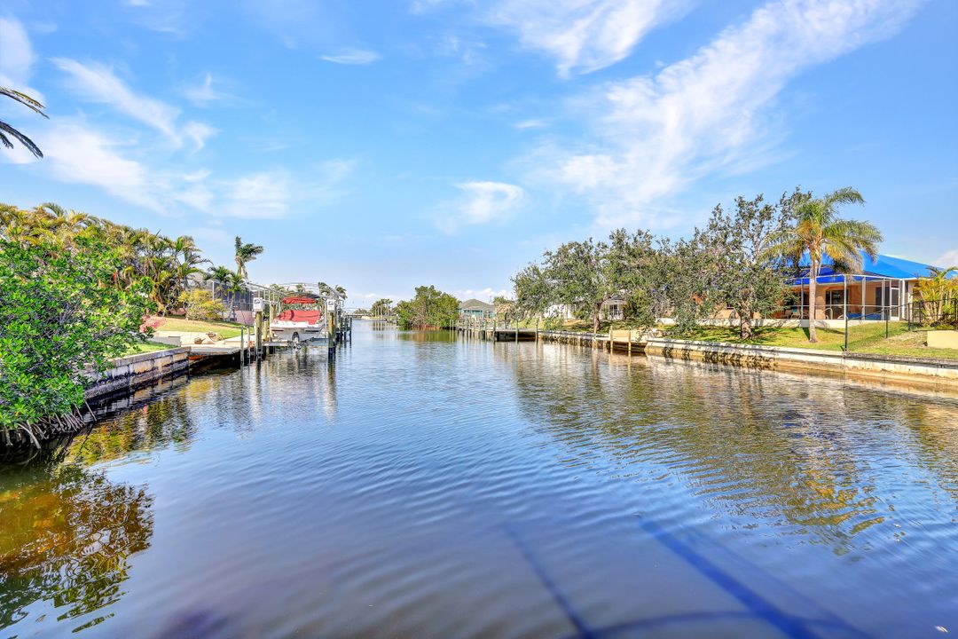 4109 SW 5th Pl, Cape Coral, FL 33914