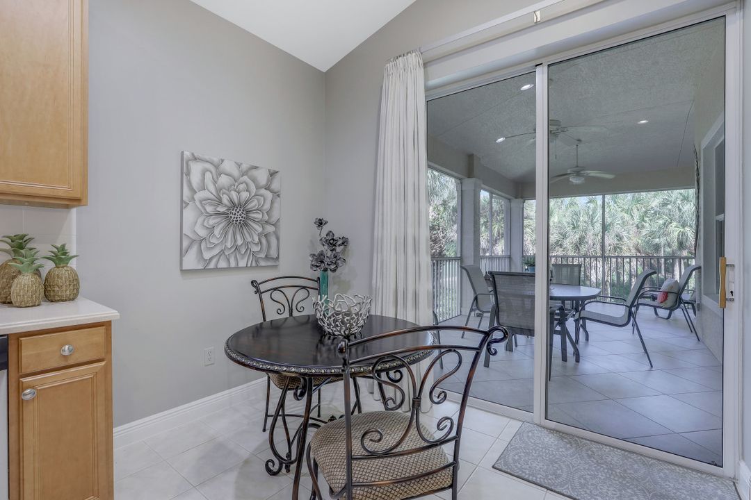 4810 Shinnecock Hills Ct, Naples, FL 34112