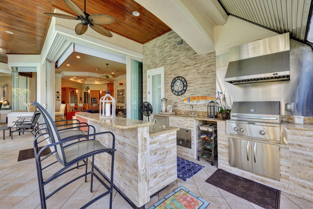 18020 Via Bellamare Ln, Miromar Lakes, FL 33913