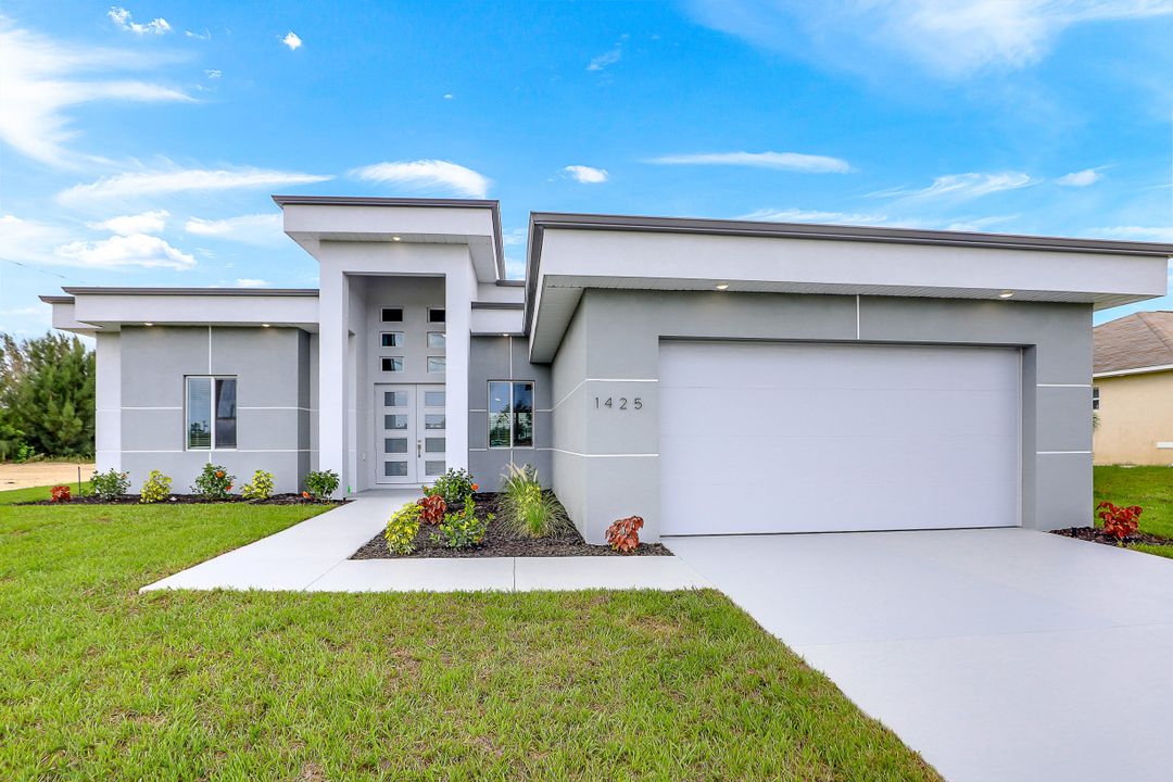 1425 SW 24th St, Cape Coral, FL 33991