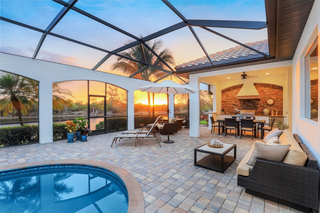 3400 Runaway Ln, Naples, FL 34114