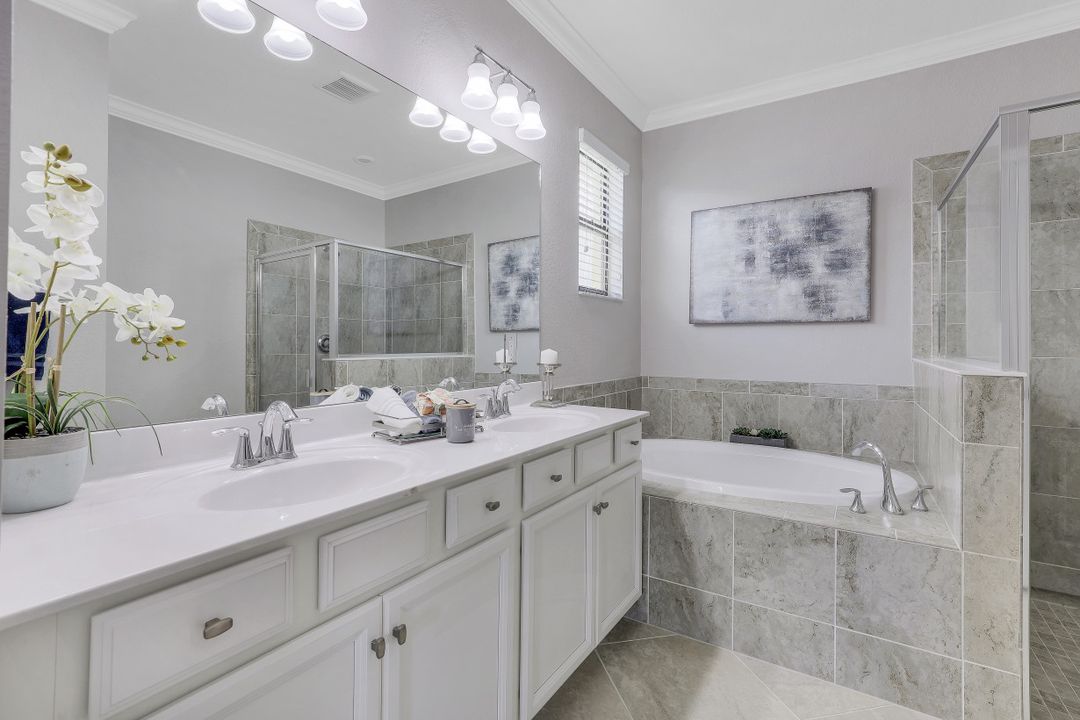 11567 Shady Blossom Dr, Fort Myers, FL 33913