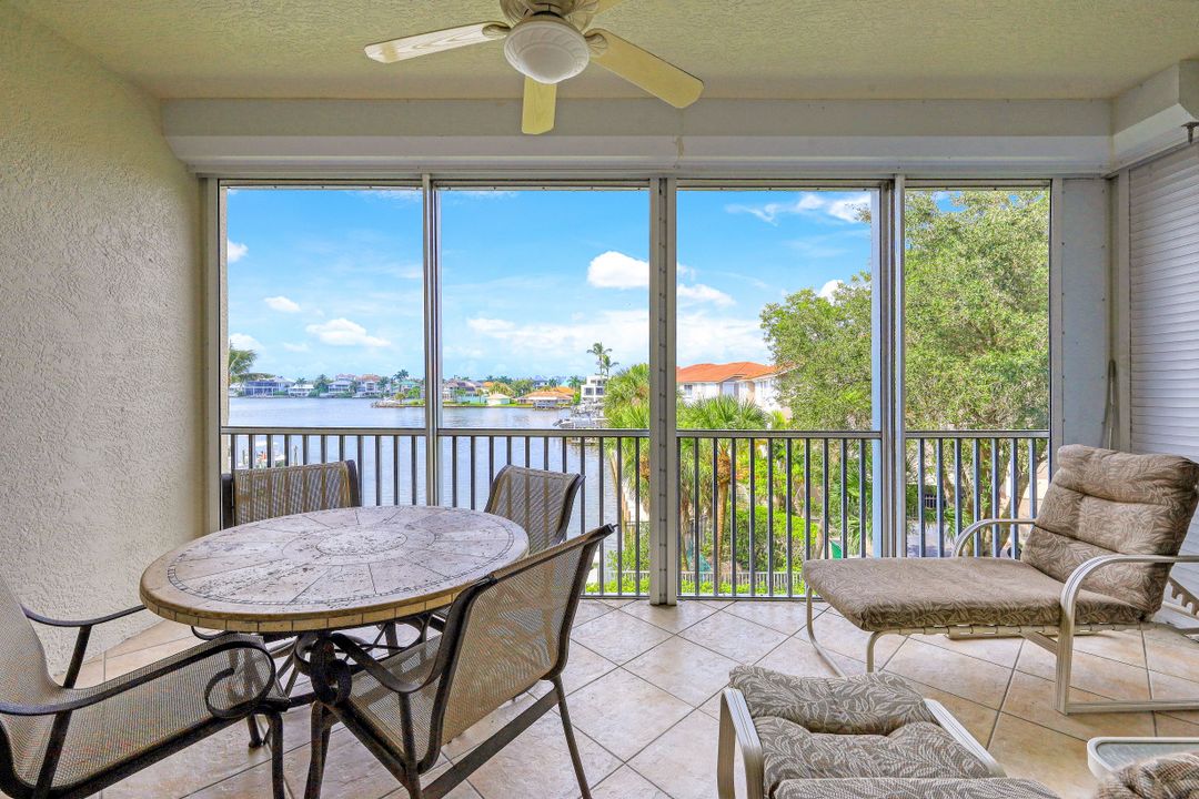 450 Launch Cir #303, Naples, FL 34108