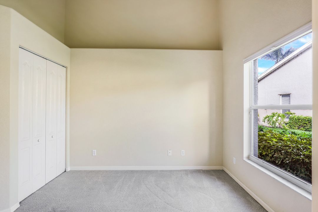 8388 Ibis Cove Cir, Naples, FL 34119