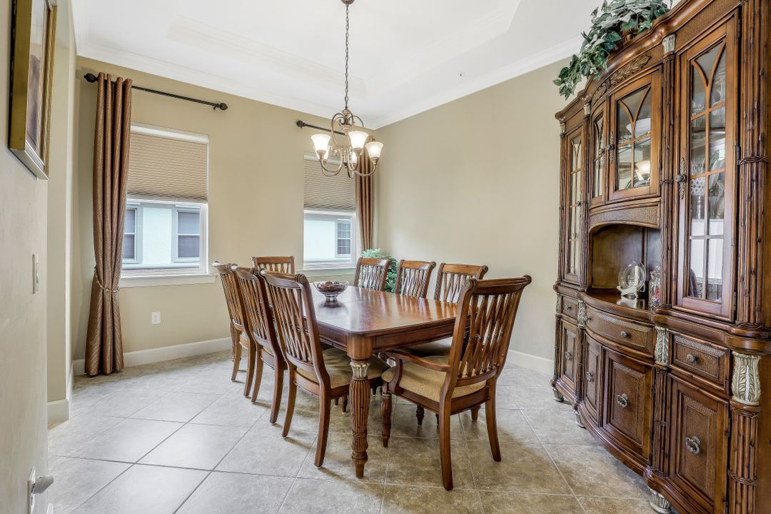 8779 Coastline Ct #202, Naples, FL 34120