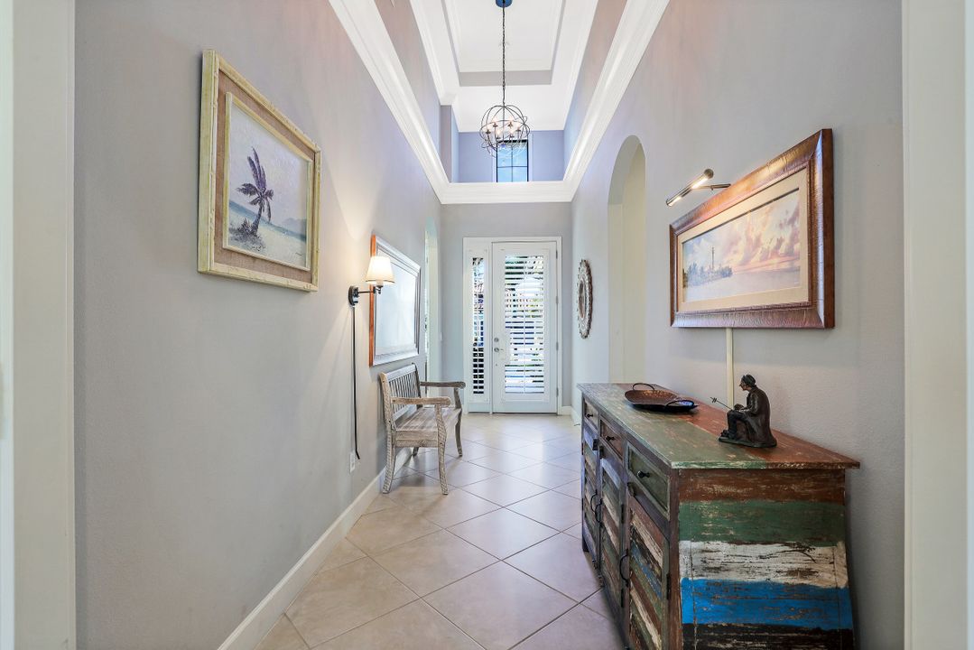 9096 Isla Bella Cir, Bonita Springs, FL 34135