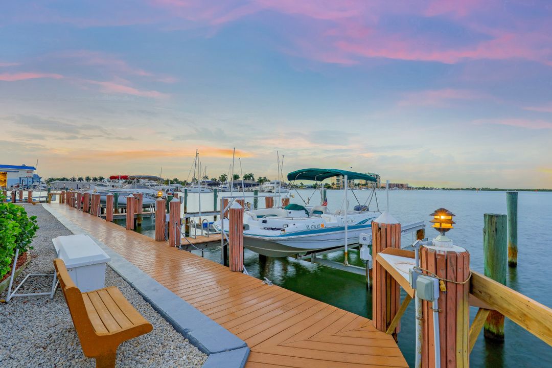 991 N Barfield Dr #206, Marco Island, FL 34145