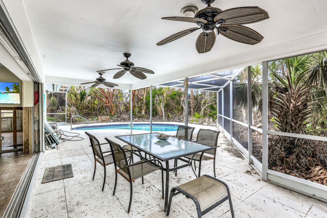 591 Boulder Dr, Sanibel, FL 33957