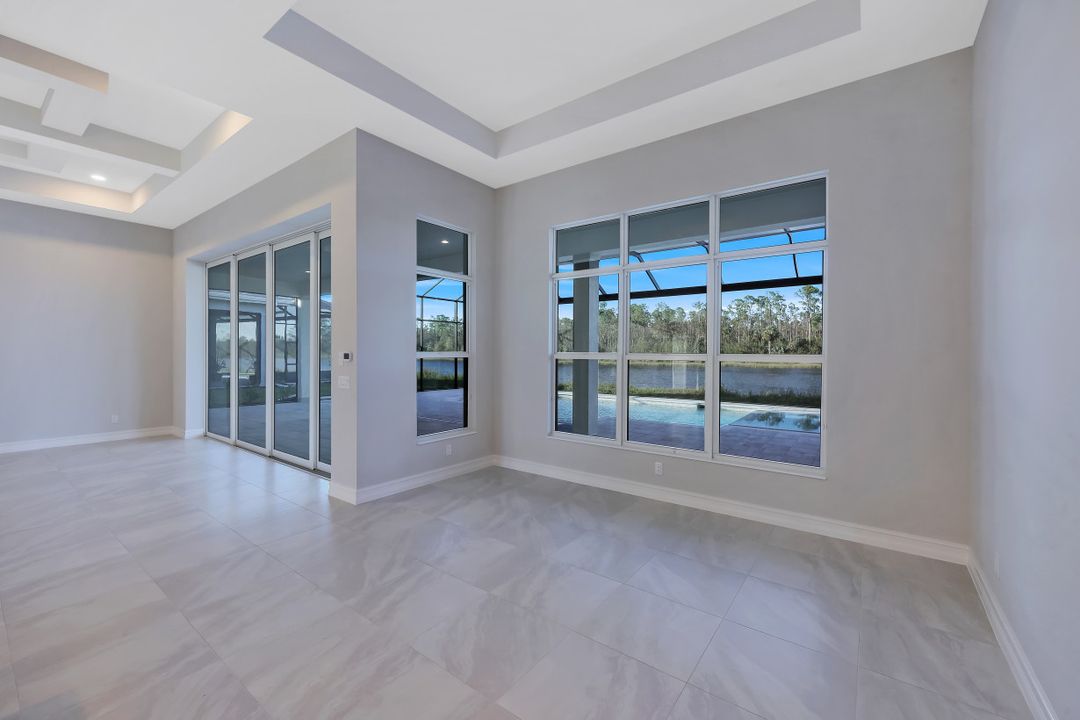 14310 Laguna Spgs Ln, , FL 34114