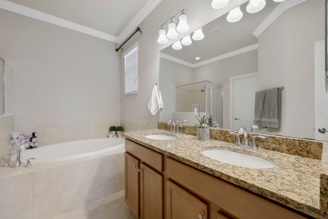 11435 Icarus Cir, Lehigh Acres, FL 33971