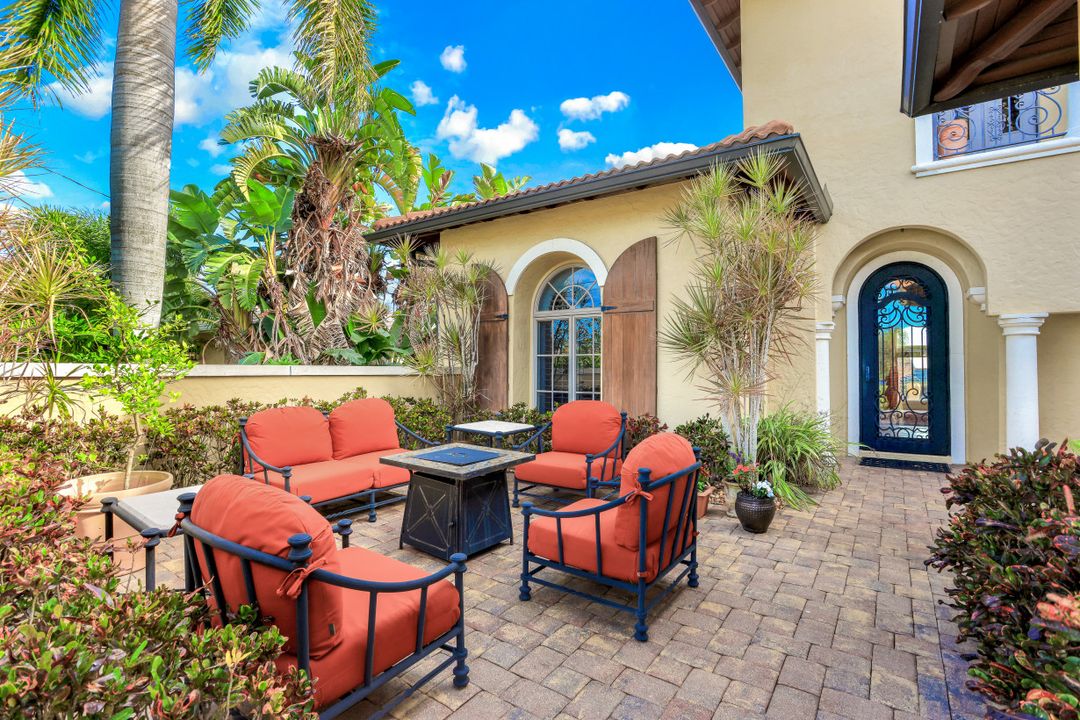 4907 Pelican Blvd, Cape Coral, FL 33914