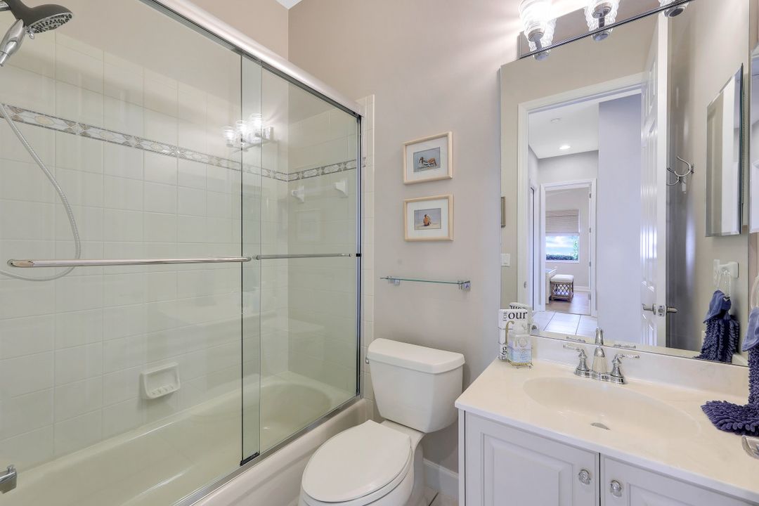 6117 Highwood Park Ln, Naples, FL 34110