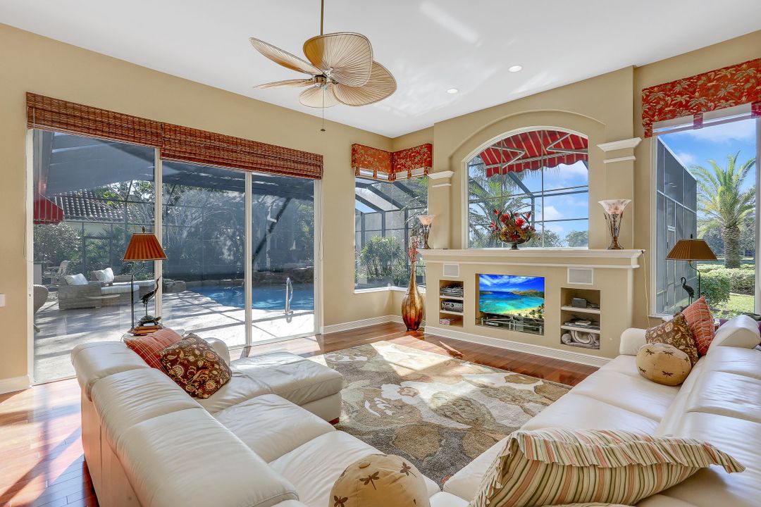 25150 Ridge Oak Dr, Bonita Springs, FL 34134