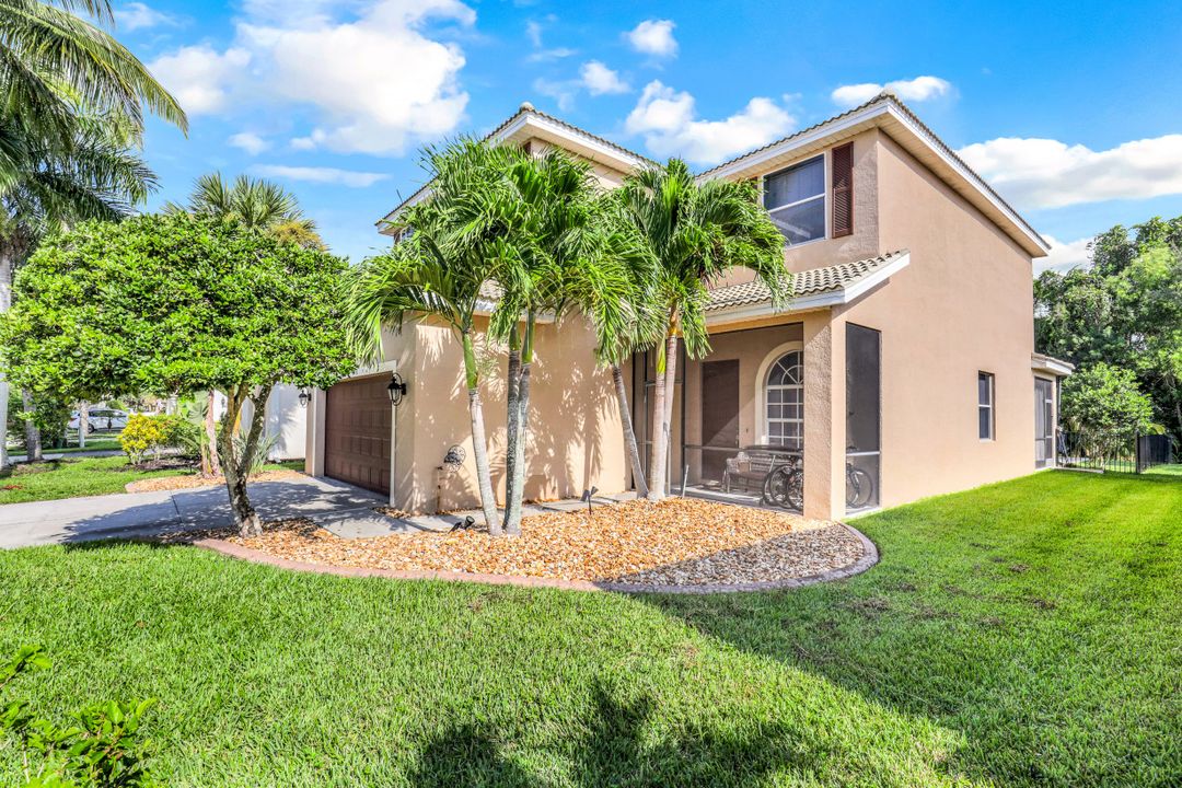 2736 Blue Cypress Lake Ct, Cape Coral, FL 33909
