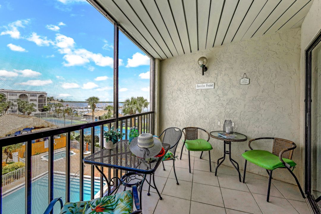 1007 Anglers Cove #J-404, Marco Island, FL 34145