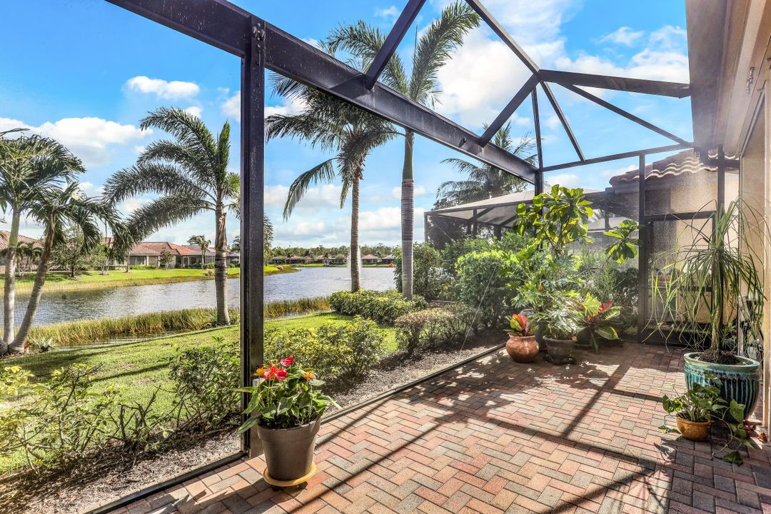 9096 Isla Bella Cir, Bonita Springs, FL 34135