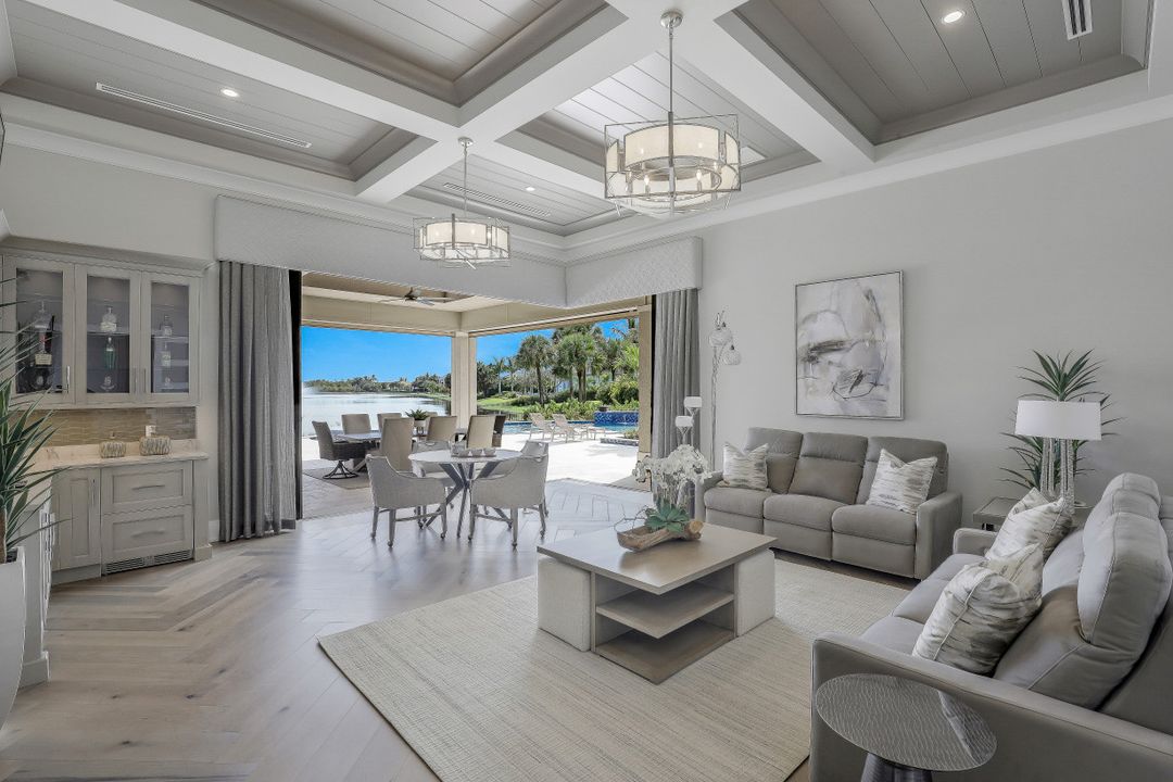 5937 Sunnyslope Dr, Naples, FL 34119