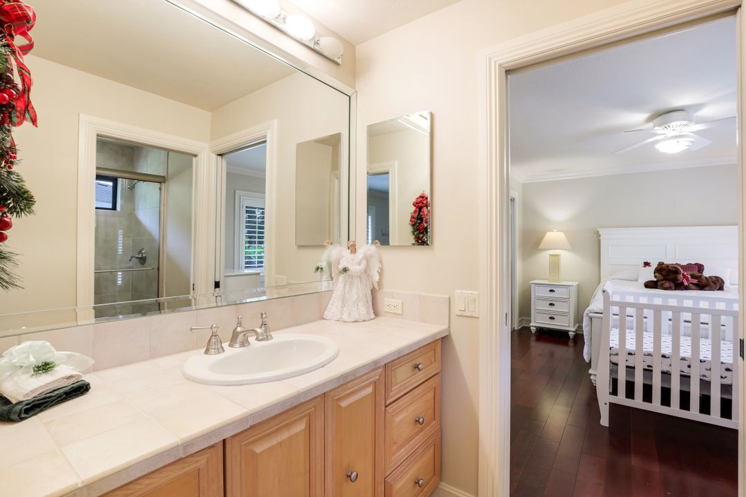 4224 Snowberry Ln, Naples, FL 34119