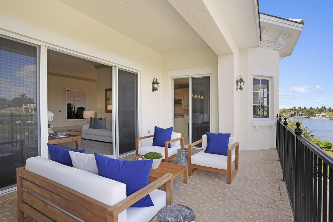 1400 Gulf Shore Blvd N #312, Naples, FL 34102