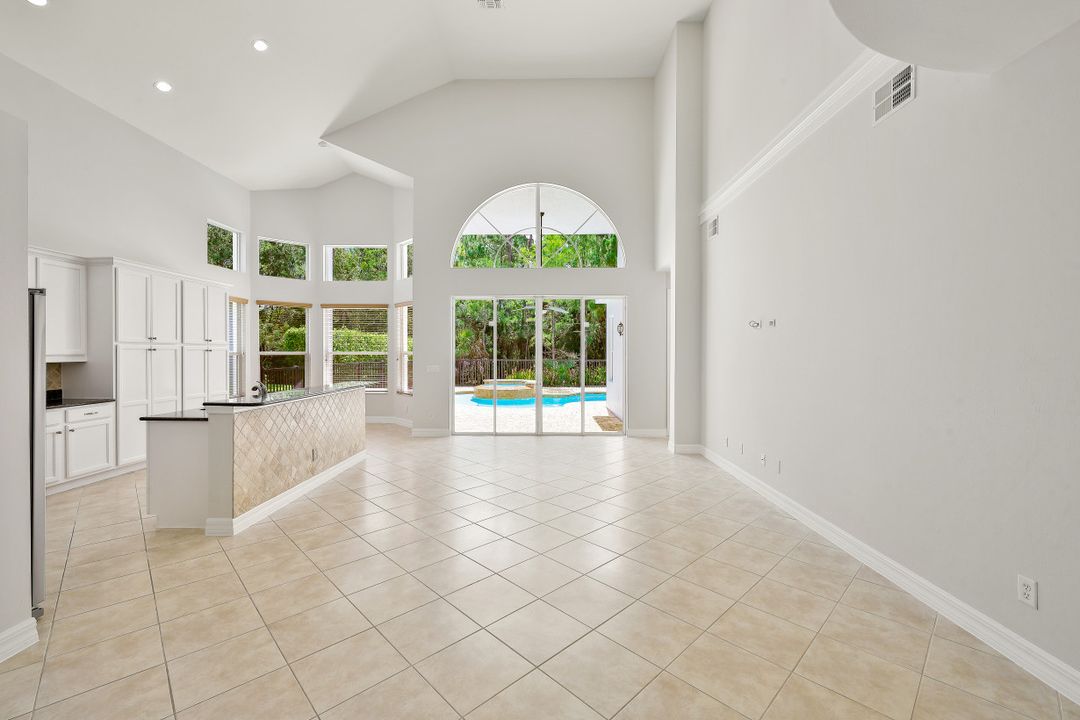 2366 Butterfly Palm Dr, Naples, FL 34119