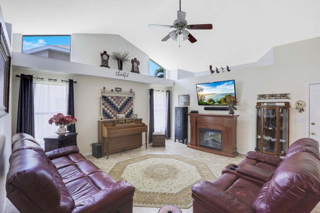 6830 Highland Pines Cir, Fort Myers, FL 33966