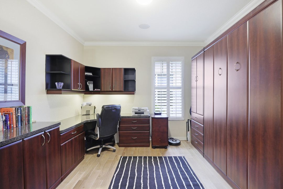 12832 Brynwood Way, Naples, FL 34105